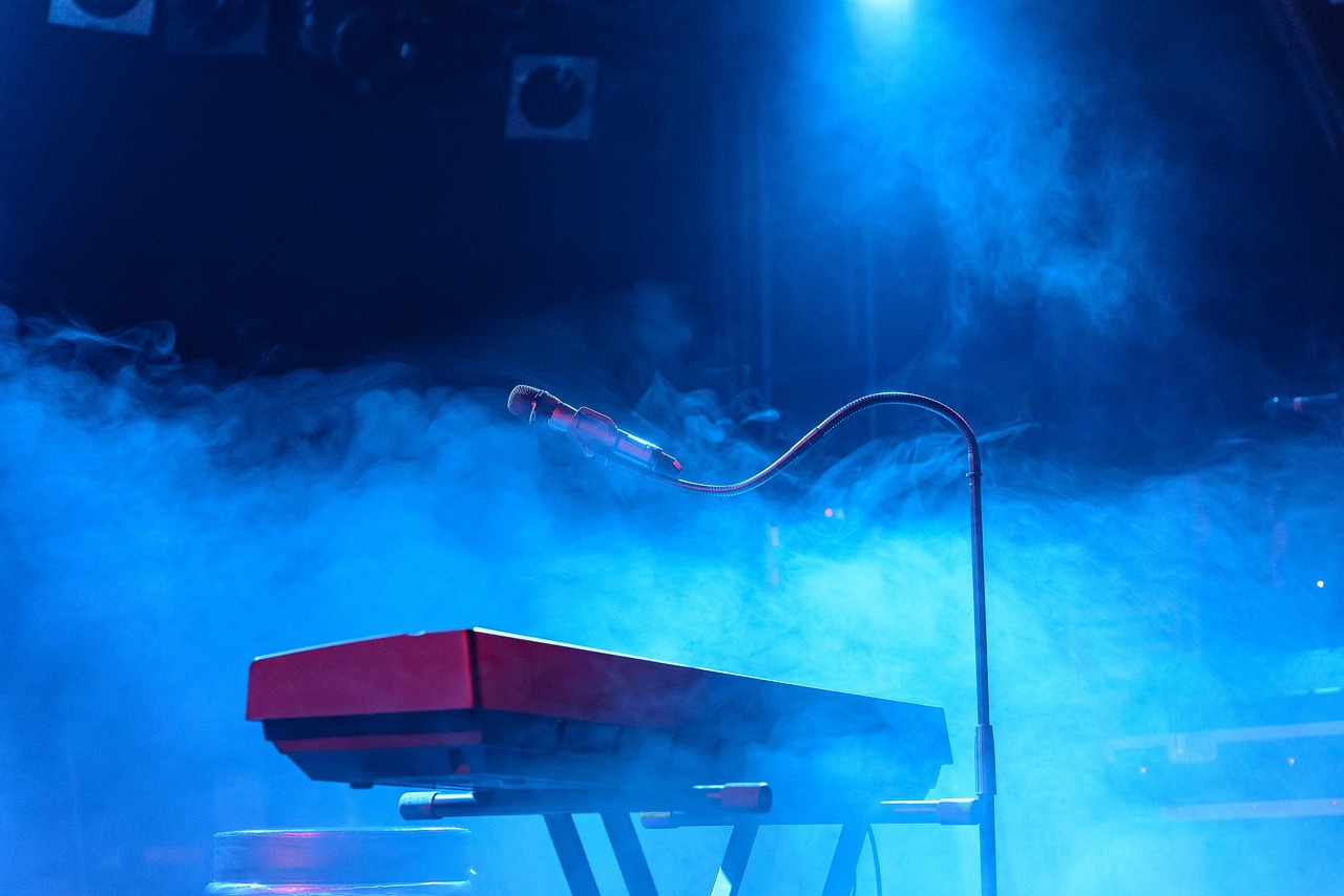 Stage, microphone, music — Goatbet: Participate in Exclusive Tournaments and Promotions